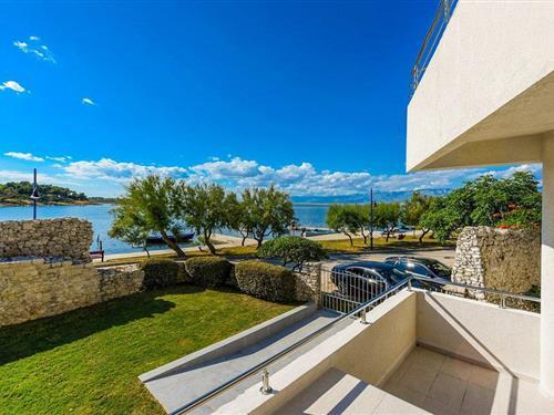 Sommerhus - 8 personer -  - Obala Kralja Petra Kresimira I - 23232 - Nin