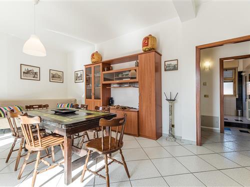 Sommerhus - 5 personer -  - 96011 - Agnone