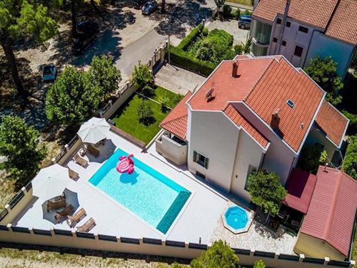 Semesterhus/Semesterlägenhet - 8 personer -  - Ante Kovacica - 23000 - Zadar